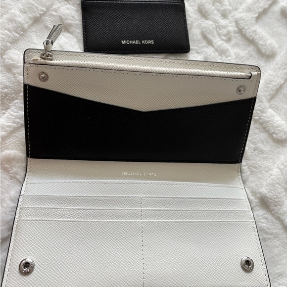 Michael Kors steffiano, leather Slim wallet ￼ - Picture 5 of 5